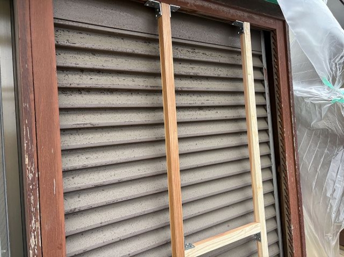 戸袋（木製）の修理